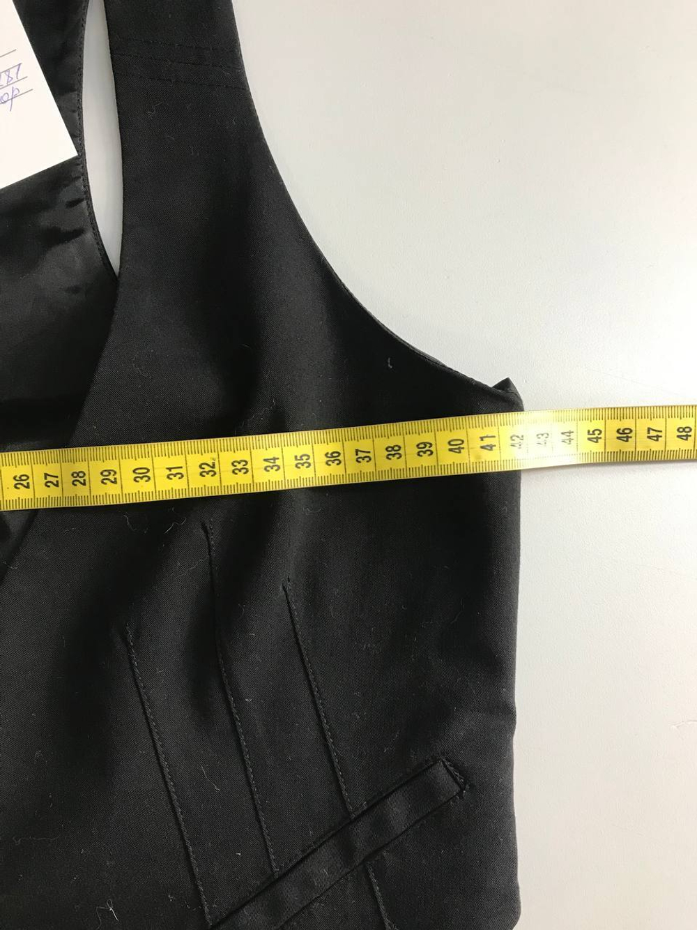 Жилетка классического кроя, маркировка S, визуально на 44 размер