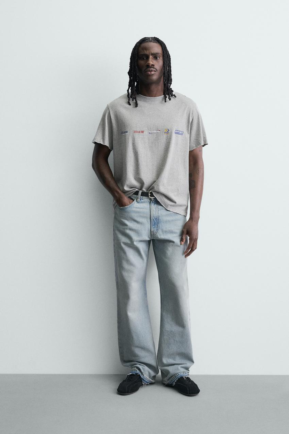 ZARA ФУТБОЛКА ИЗ ТКАНИ С ЭФФЕКТОМ ПОТЕРТОСТИ И ПРИНТОМ, СЕРЫЙ МЕЛАНЖ