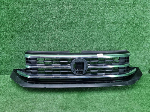 Решетка радиатора VW Teramont (2021-2023)