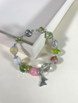 Браслет из бусин с магнитной застежкой