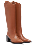 Женские удлинённые казаки из кожи