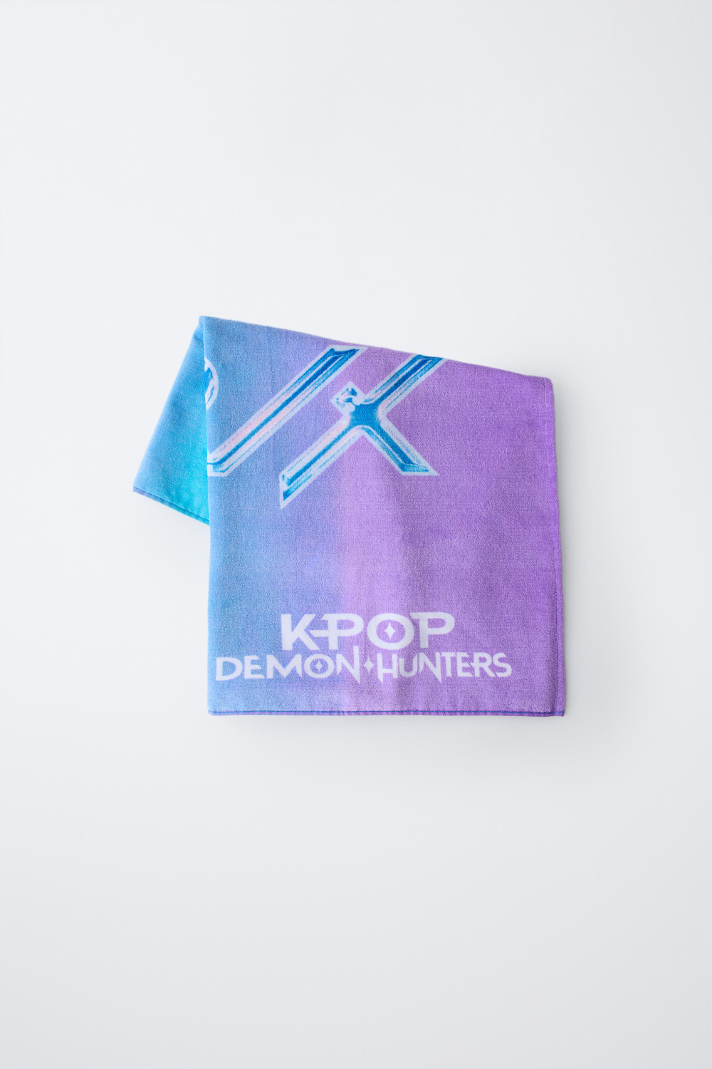 ZARA ПОЛОТЕНЦЕ KPOP DEMON HUNTERS™ NETFLIX ©, СИНИЙ