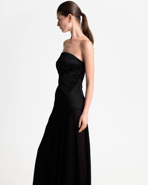 Платье Selene’s Silhouette