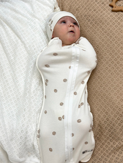 Шапочка Узелок Лапки Рубчик Экрю RinaAmari