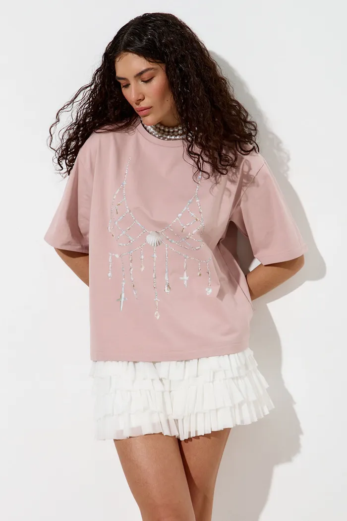 Футболка с принтом "Жемчужный бра" пудрового цвета