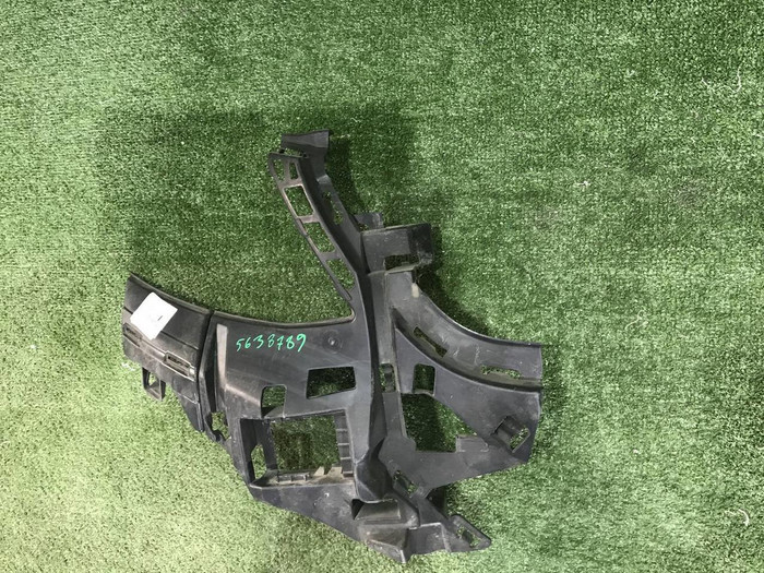 Кронштейн переднего бампера правый Mercedes S W222 (2013-2017)