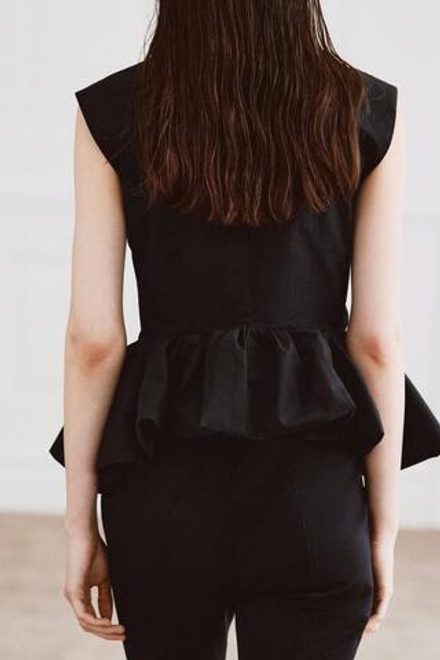 ZARA ТОП С БАСКОЙ БЕЗ РУКАВОВ — ZW COLLECTION, ЧЕРНЫЙ