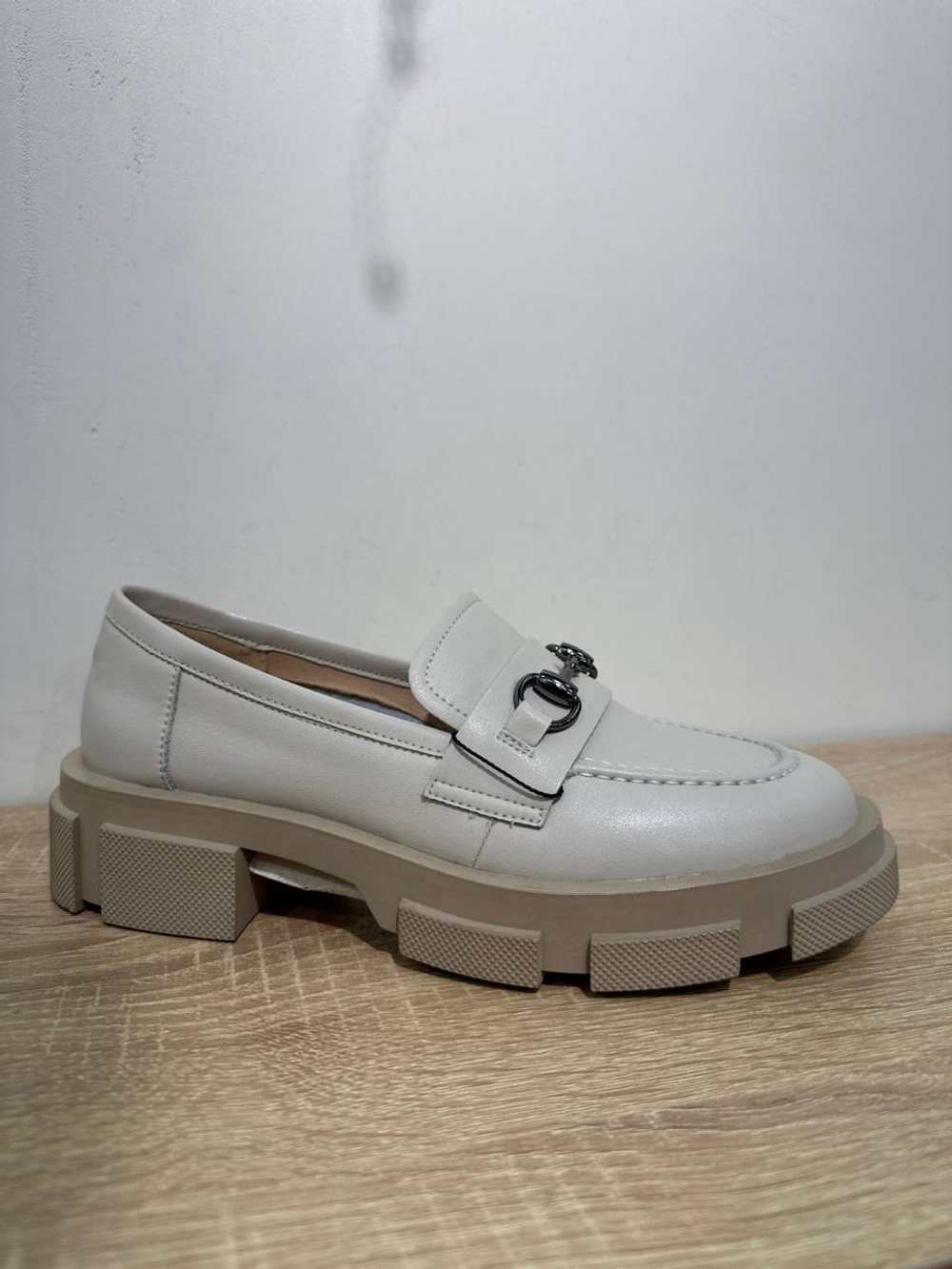 Лоферы из натуральной кожи