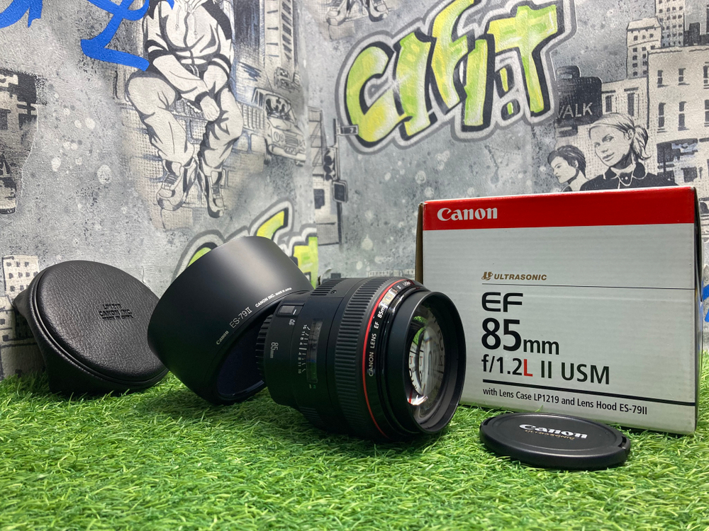 Canon EF 85mm 1.2L II USM