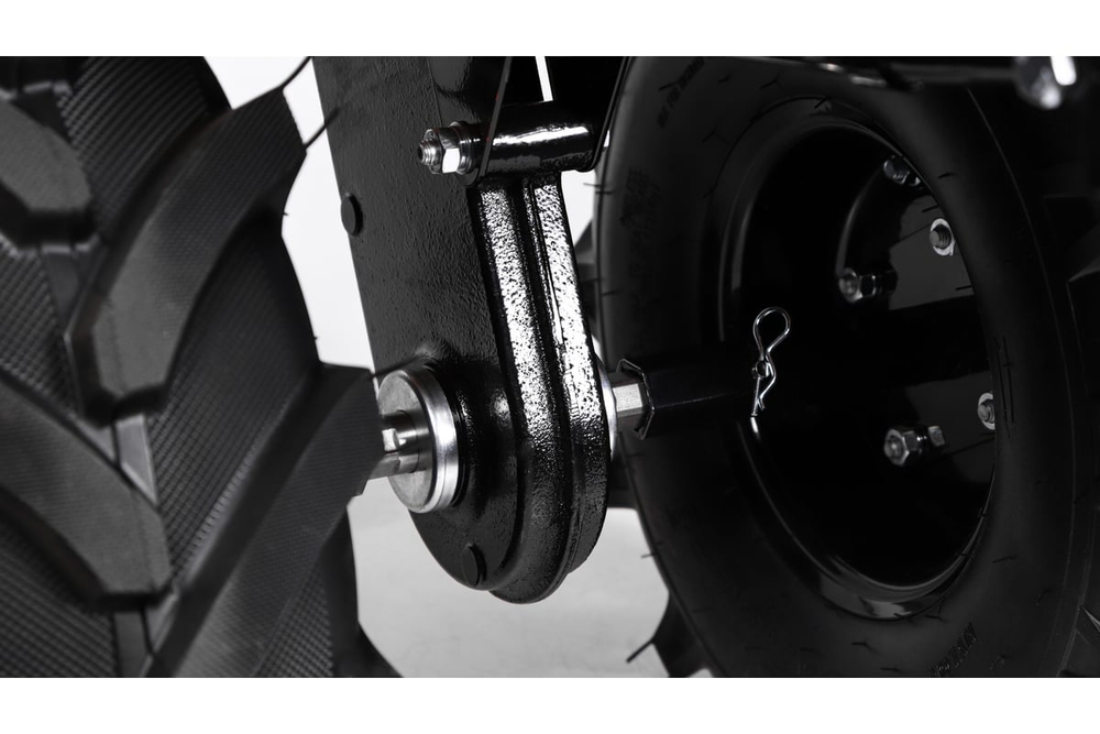 Бензиновый мотоблок CHAMPION BC8738