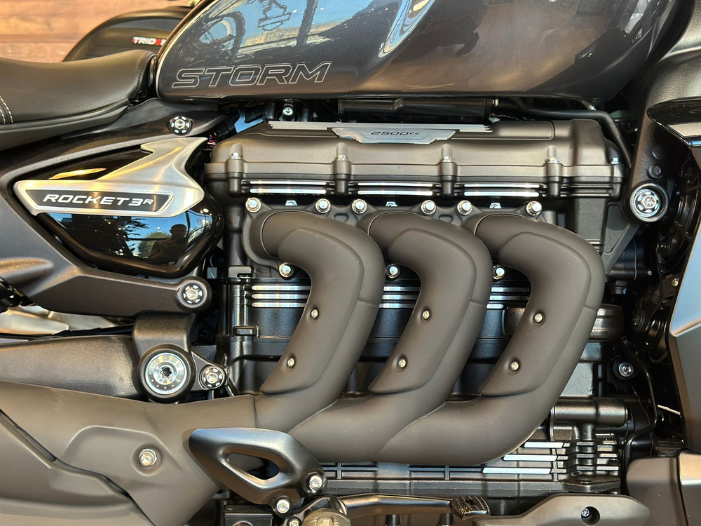 Triumph Rocket 3 R STORM 2024