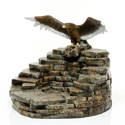 Фонтан Орел на скале (U083308)