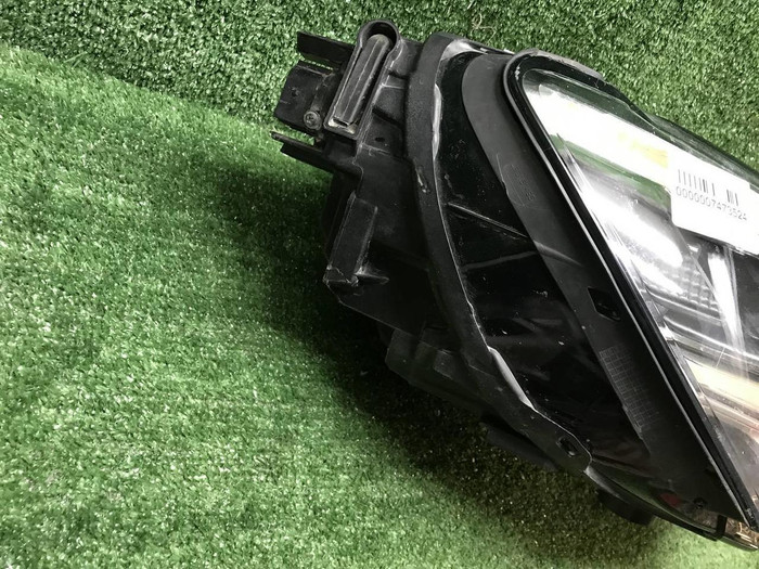 Фара правая Audi A3 4 8Y (2020-2024) LED