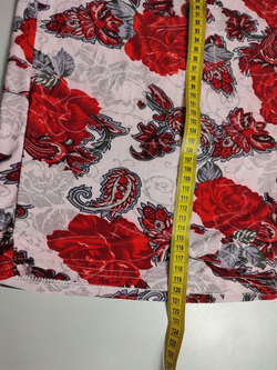 Комбинезон яркой расцветки, маркировка S, визуально на 44 размер