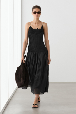 Massimo Dutti Платье миди струящееся с вышивкой и защипами, черный