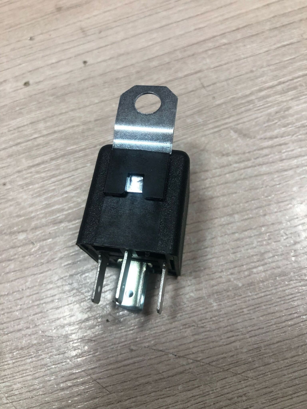 реле переключающиеся 5контактов 12в 30а20а 983777