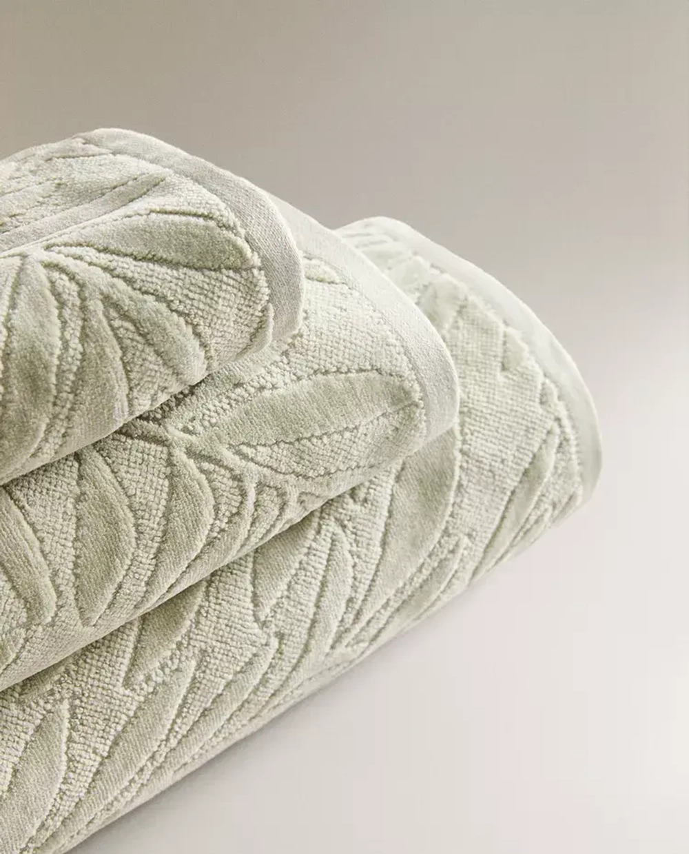 ZARA HOME ЖАККАРДОВОЕ БАННОЕ ПОЛОТЕНЦЕ, ЗЕЛЕНЫЙ