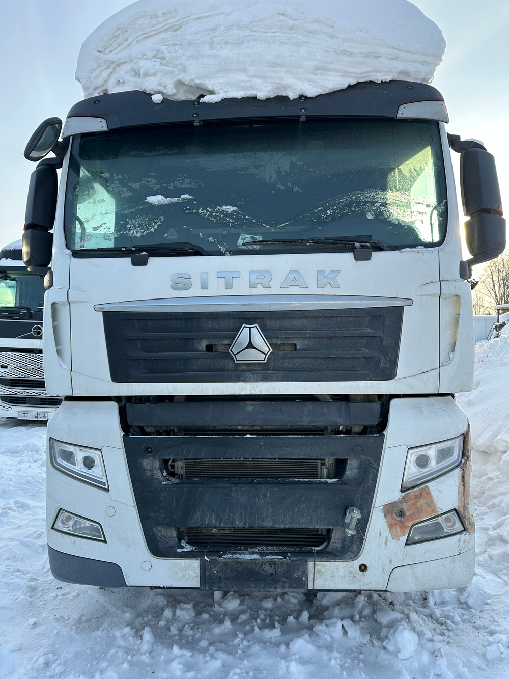 SITRAK C7H 4x2 Седельный тягач ZZ4186V391HE (Дизельный, 12,4 л, 480 л.с., AT)