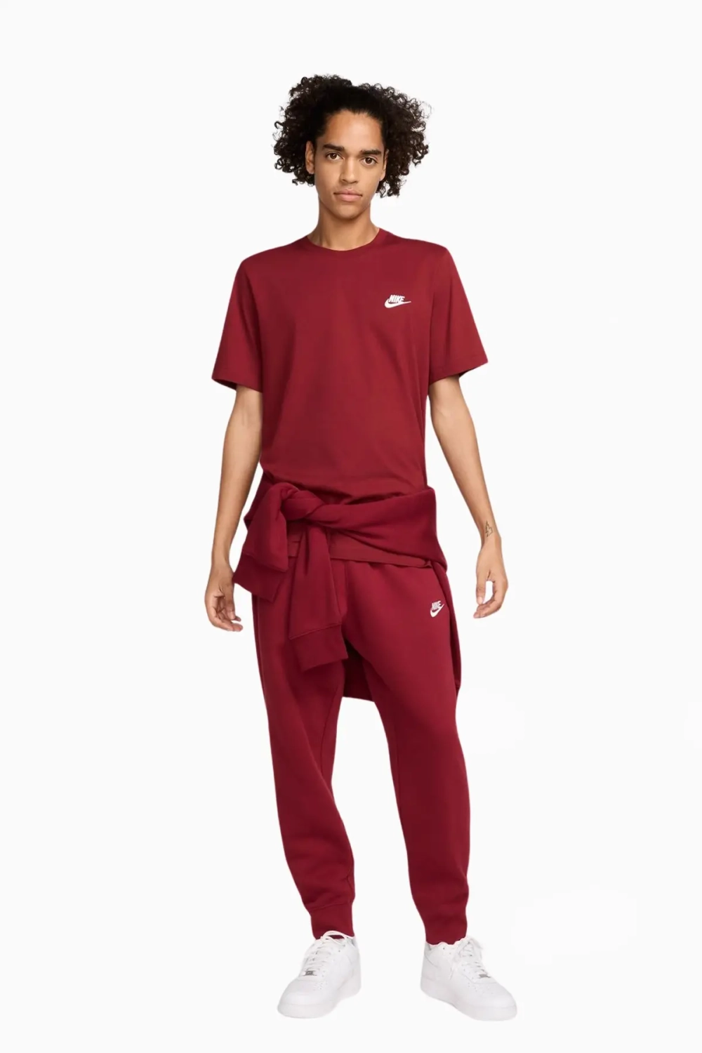 Футболка Nike Sportswear Club - бордовый