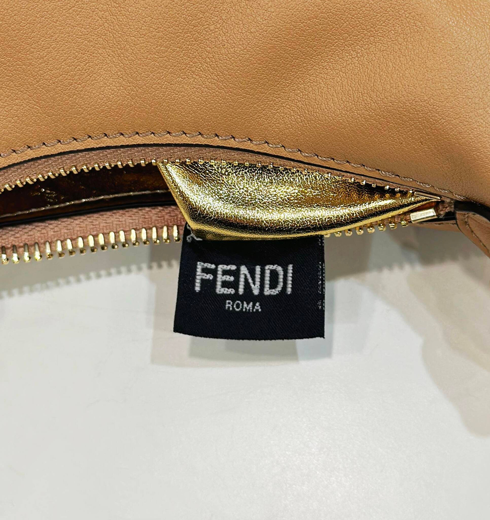 Fendi Fendigraphy Nano 16 cm