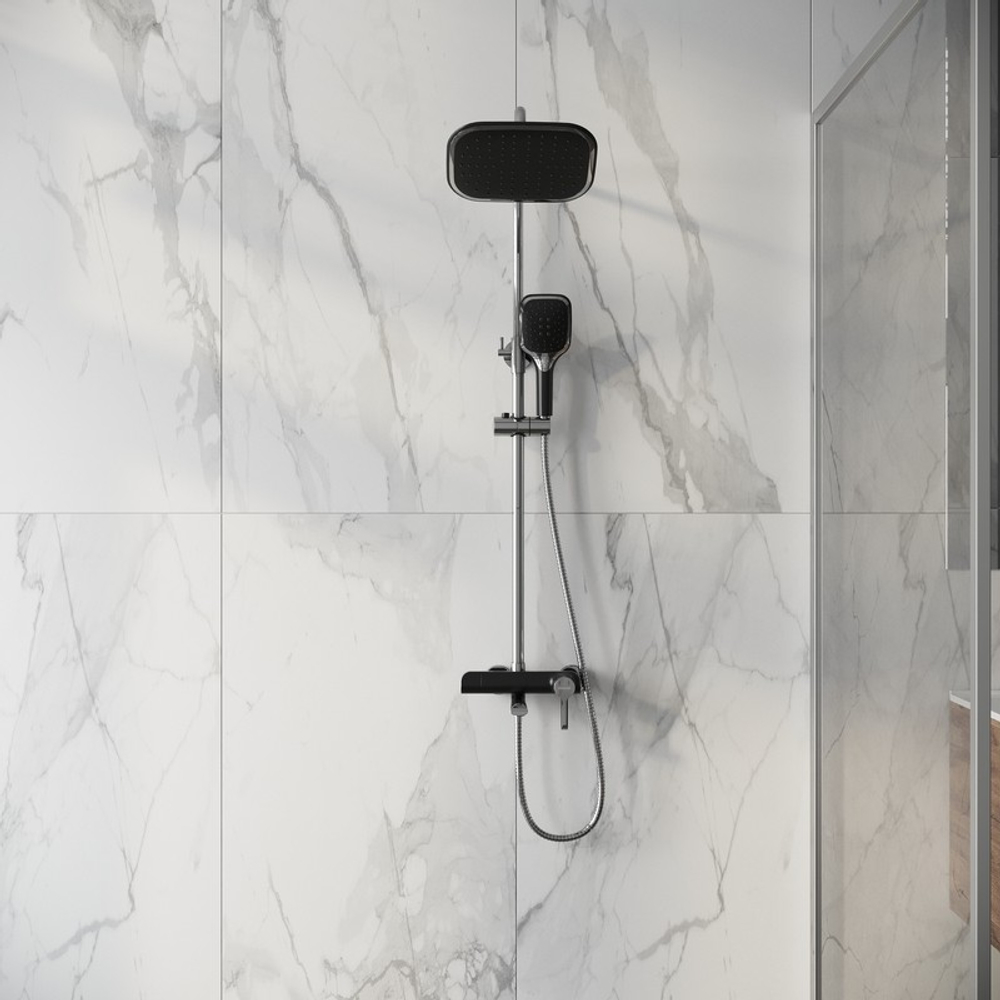 Душевая стойка Grossman Alba 500.K35.06.100/210 с верхним душем,ручной лейкой и смесителем,хром с черным,1 место