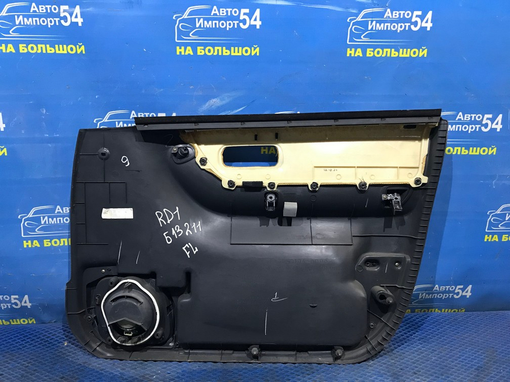 Обшивка двери Honda CR-V 1995-2001