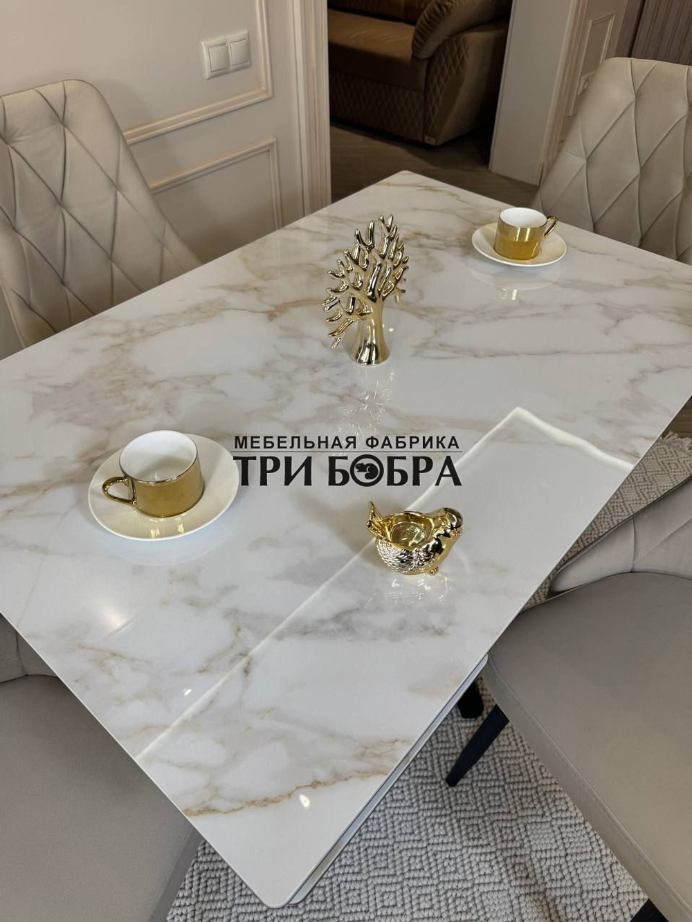 Кухонный раскладной стол "Монако" из керамогранита, белый мрамор и 4 стула ЛОНДОН