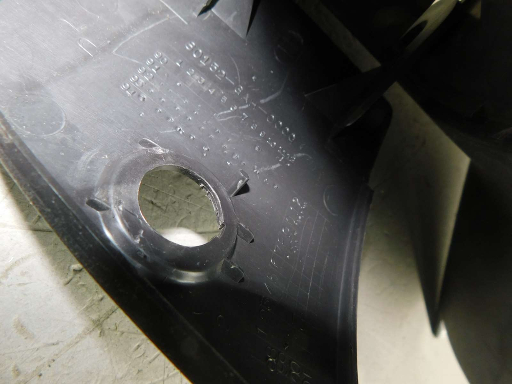 Пластик внутренний Honda Dio AF27 80151-GAH-0000 032004