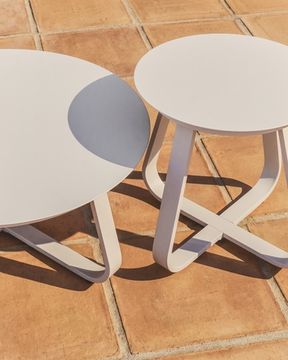 Уличный столик Tamaris из алюминия цвета экрю Ø48 см