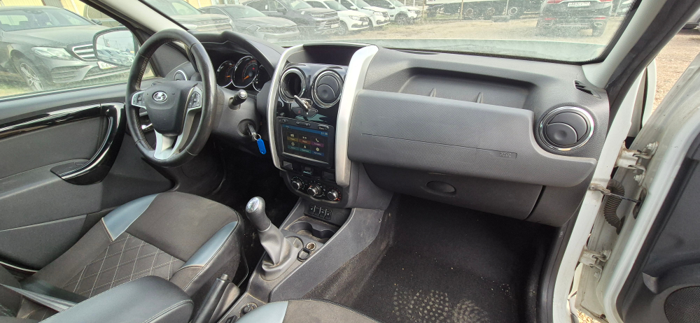 LADA LARGUS Cross Luxe Prestige 5 мест 1.6 106hp 5MT