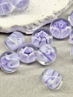 Стеклянные бусины лэмпворк 15 мм "Лавандовый крем" 2 штуки