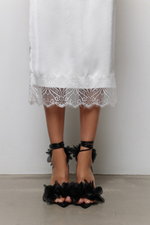 Юбка миди с кружевом молочная