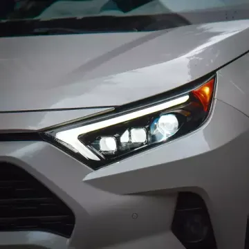 Передние фары Тойота Рав 4 2020-2022 V6 type