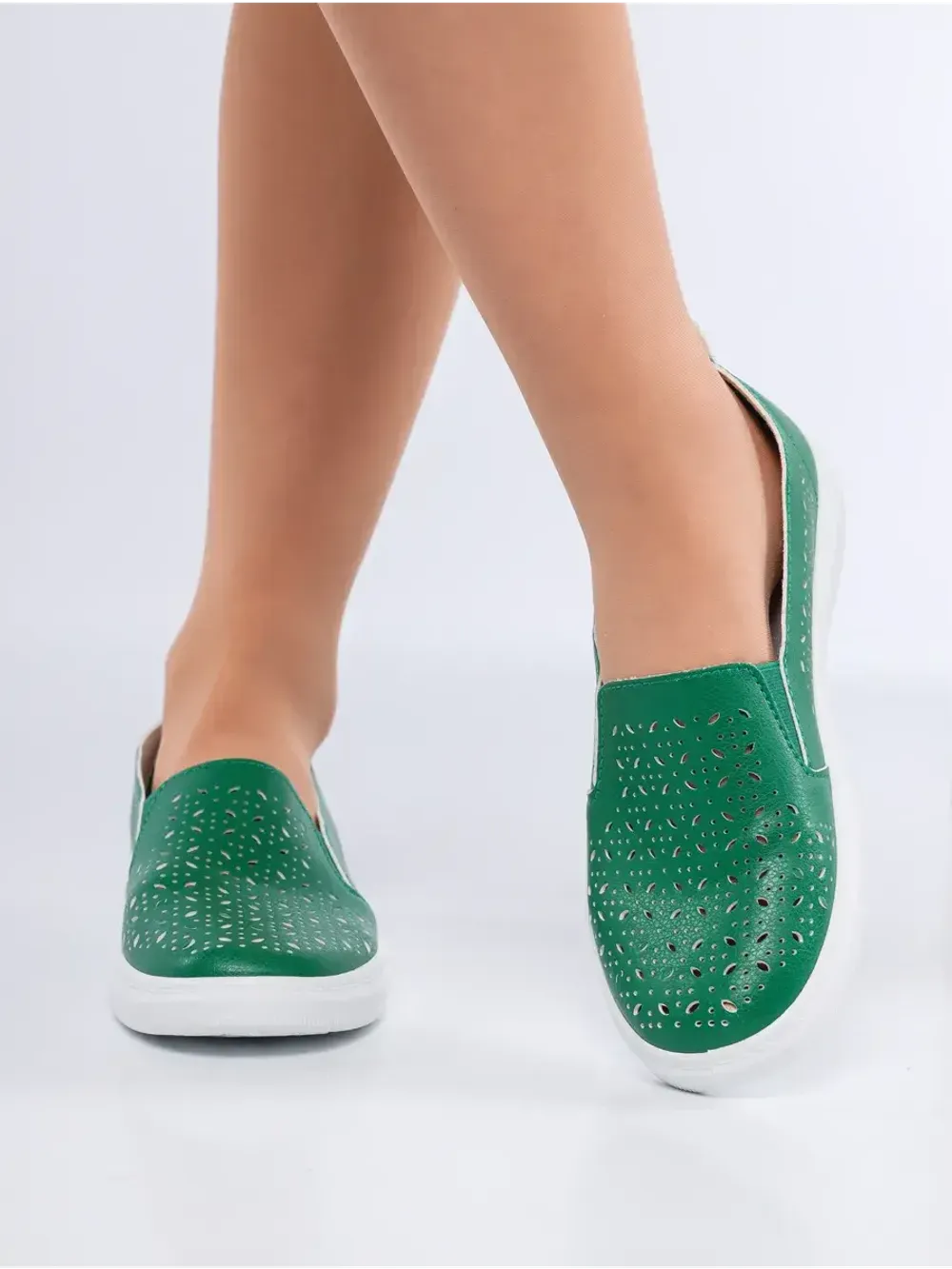 Мокасины летние с перфорацией