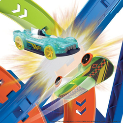 Hot Wheels Action - Набор гоночных трасс Tornado 73 см + автомобиль HGV67