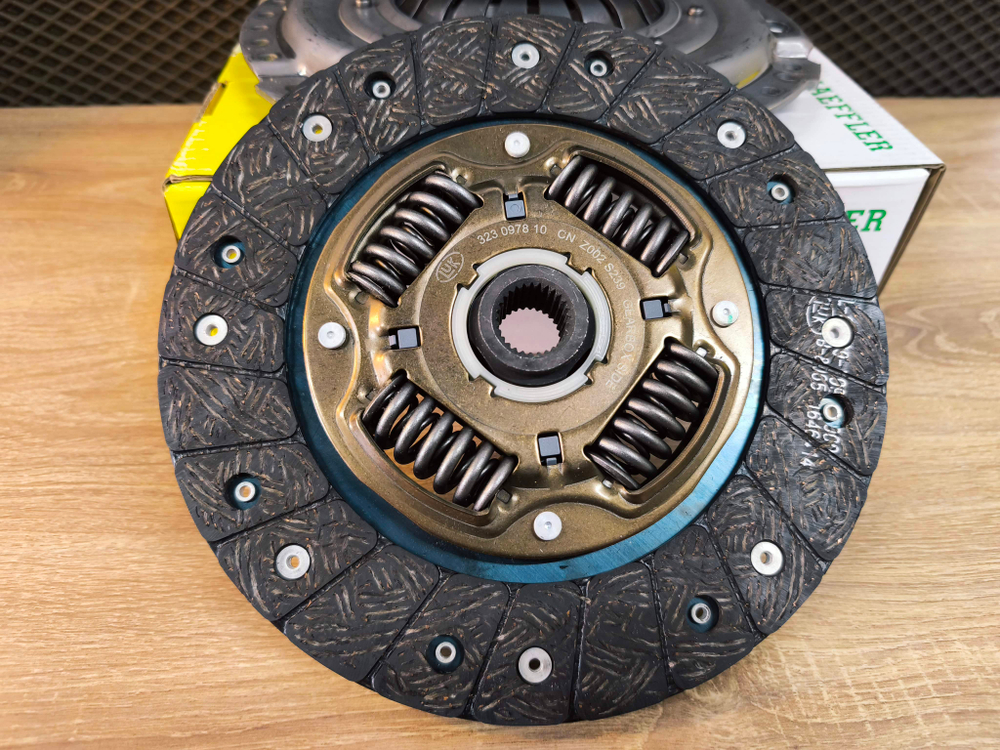 luk комплект сцепления LUK GEN3 1.4TSI MQ250