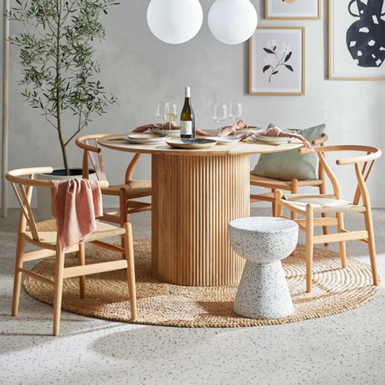 Стул деревянный обеденный с мягким сиденьем Wishbone Премиум