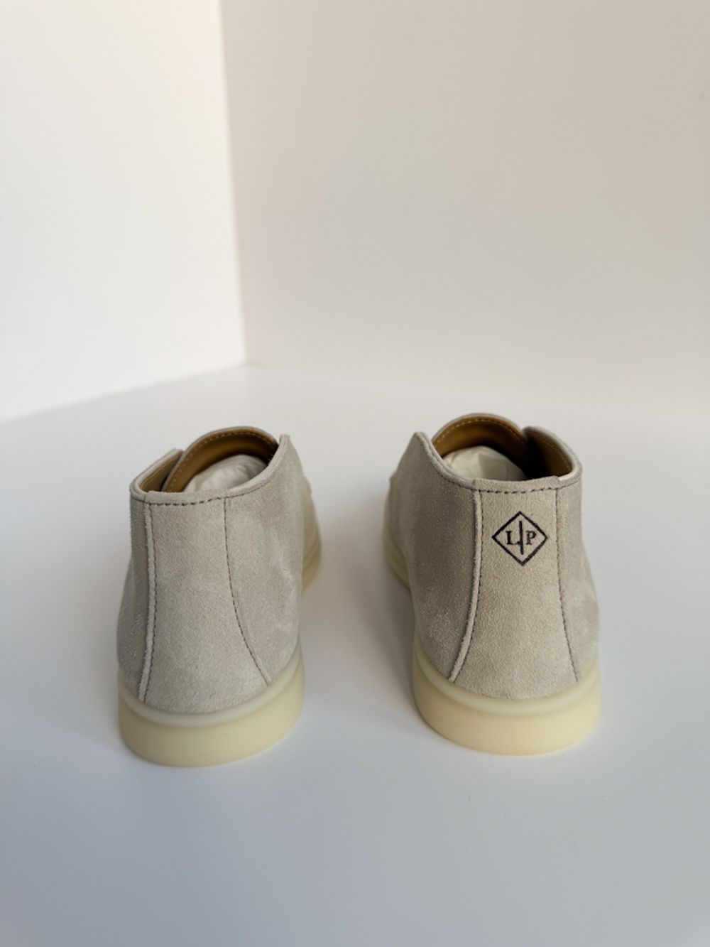 Новые замшевые лоферы Loro Piana, 25