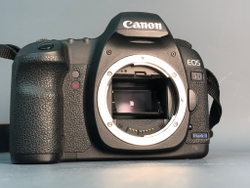 Canon EOS 5D Mark II Body 10.200 кадров