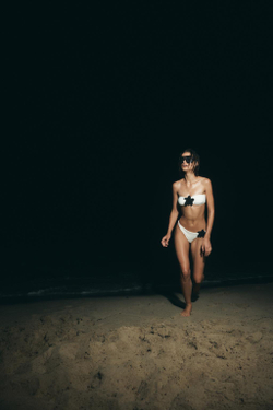 ZARA ТОП БИКИНИ БАНДО С ЦВЕТКОМ, ЭКРЮ