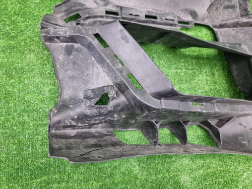 Кронштейн переднего бампера BMW M5 F90 (2020-2024)