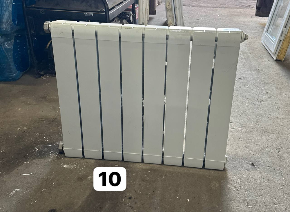 Алюминиевый радиатор Б/У 500 8 секц. бок.