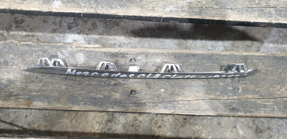 Молдинг решетки радиатора Mercedes CLA (C117) 13-19 Б/У Оригинал A1178850921