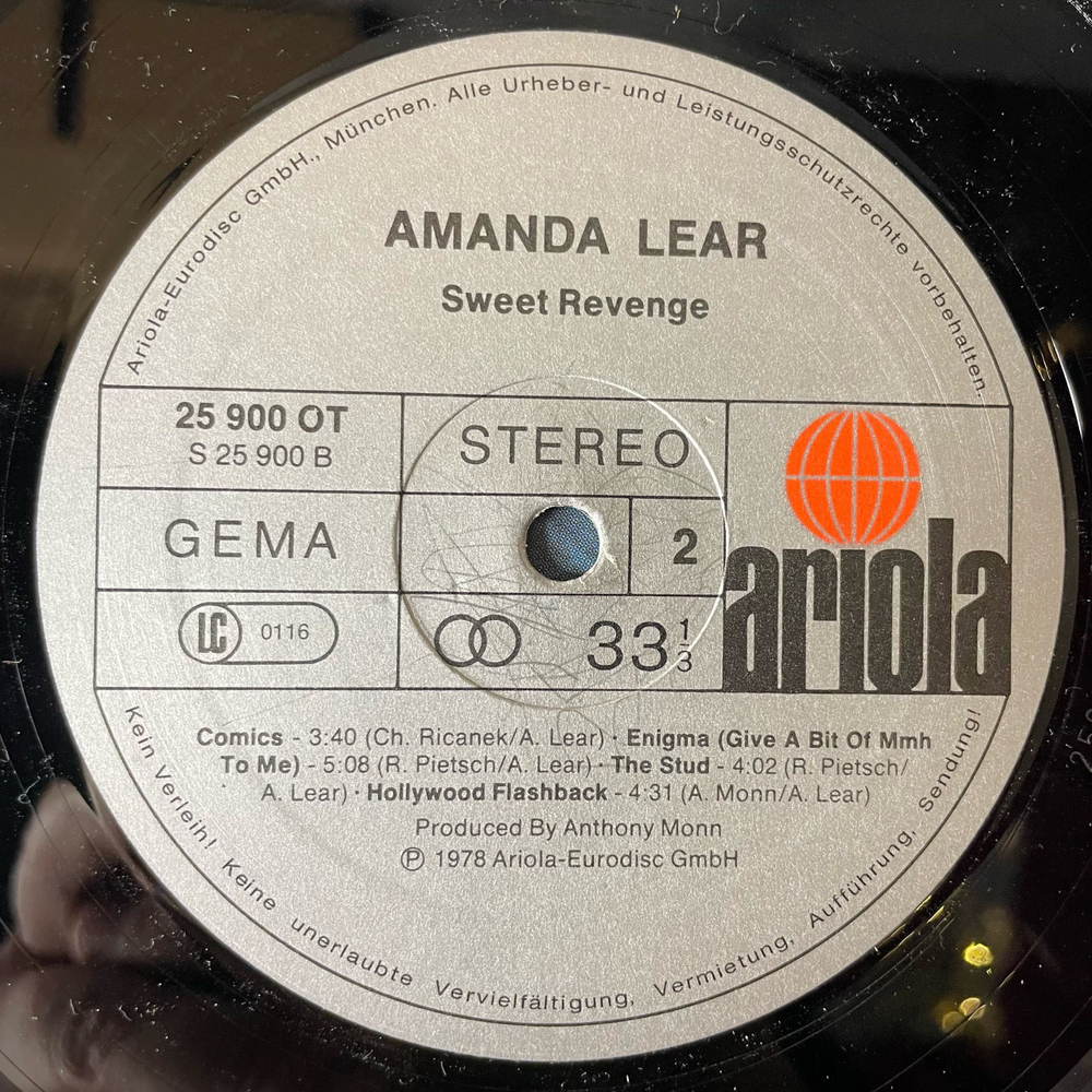 Винтажная виниловая пластинка LP Amanda Lear Sweet Revenge (Германия 1978) (С Плакатом)