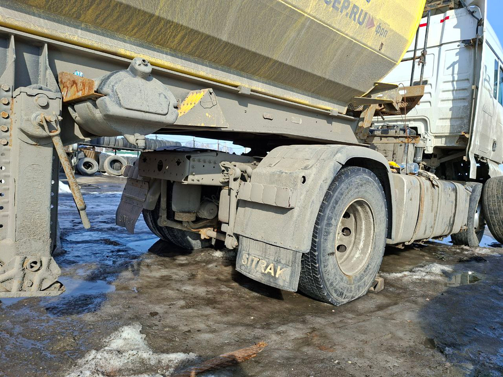 SITRAK C7H 4x2 Седельный тягач ZZ4186V361HE (12,4 л, 480 л.с., АТ)