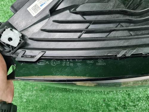 Фара левая Mercedes GLC X253 (2015-2019) LED