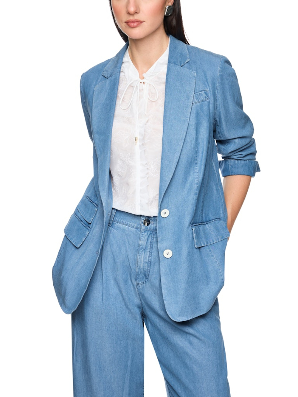 AC 34.24 D63 блейзер