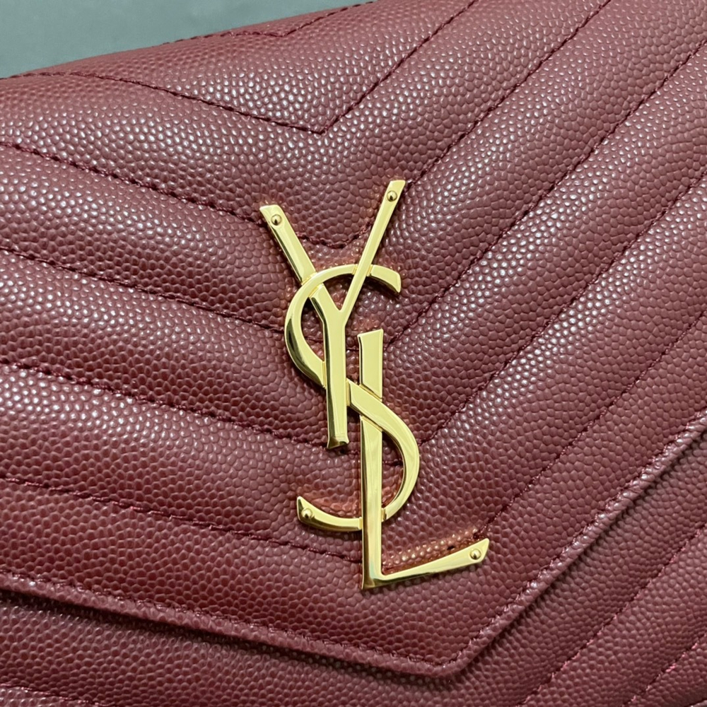 Saint Laurent WOC 22 cm