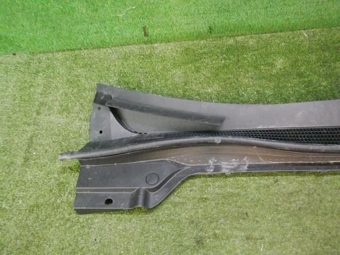 Жабо Lexus UX (2018-н.в.)