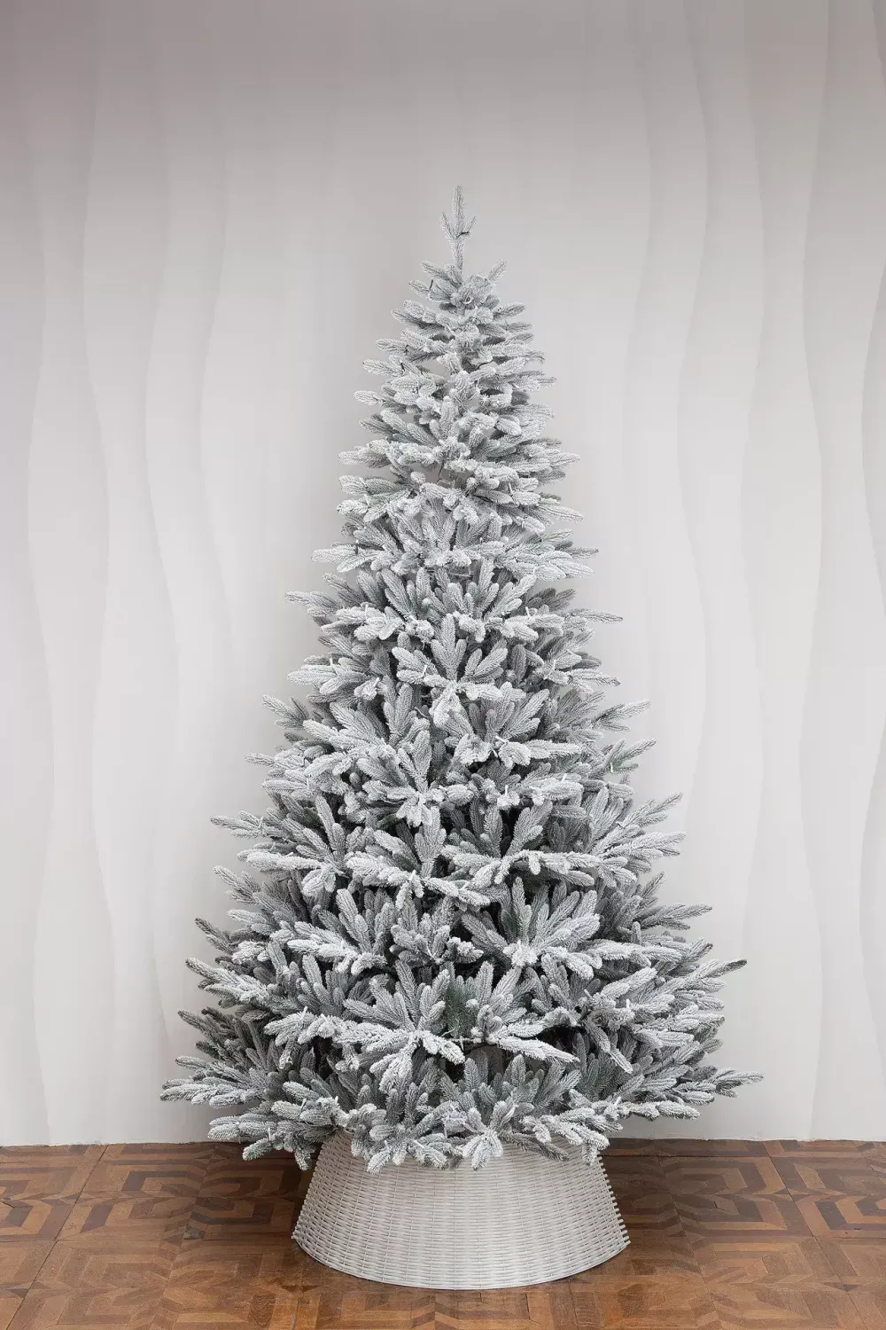 Заснеженная елка «Хеймдалль» (Литая хвоя) 210 см / 2,1 м